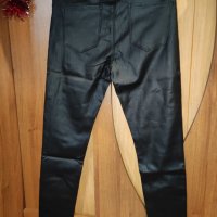 Продавам страхотен панталон имитация на кожа., снимка 6 - Панталони - 39098066