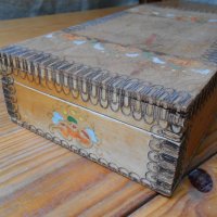 Стара дървена кутия , снимка 1 - Други ценни предмети - 28410558