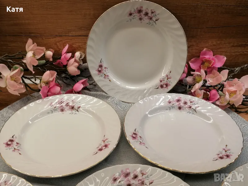 Ретро сервиз порцеланови чинии Китка Нови Пазар, снимка 1