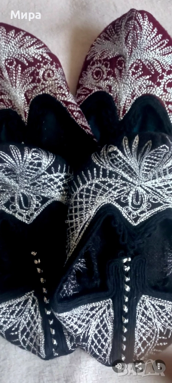 Родопски терлици със сърма, снимка 1