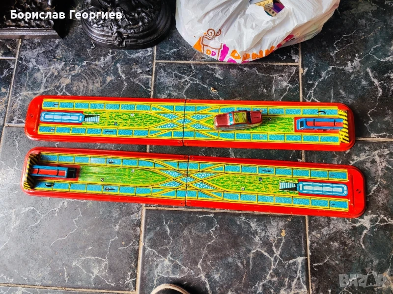 Стара унгарска ламаринена играчка, снимка 1