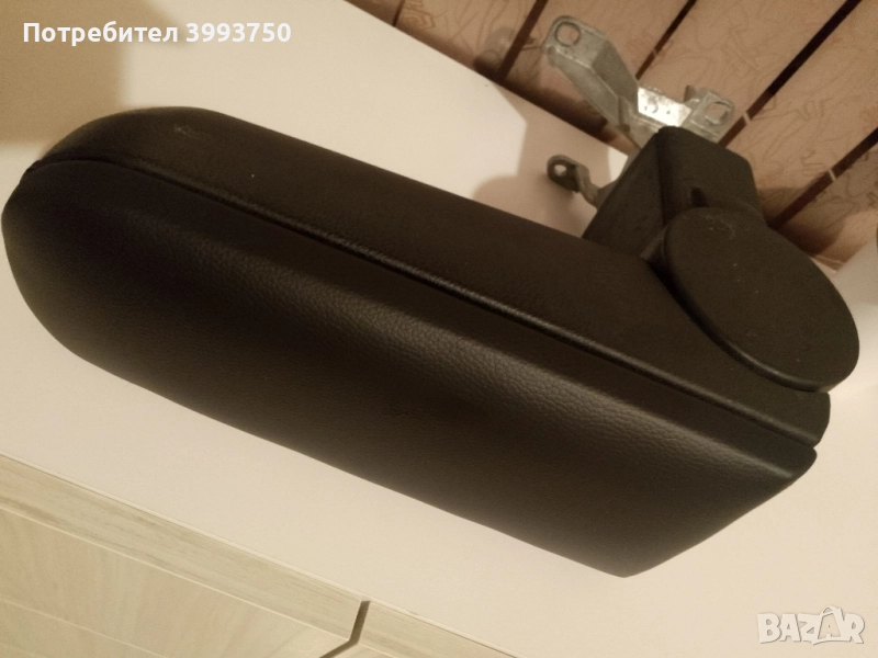 Подлакътник за Голф 4 , Бора, снимка 1