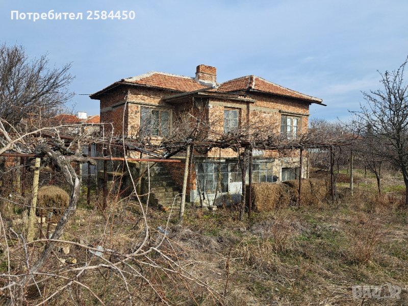Къща в село Великан, снимка 1
