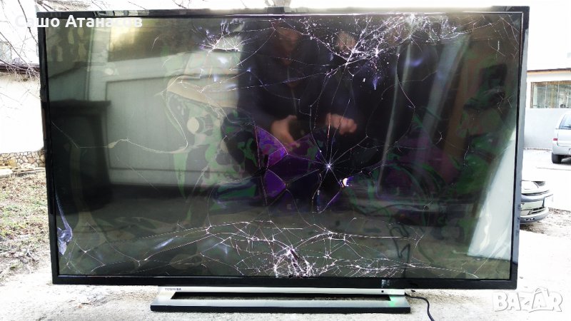 TOSHIBA 43L3863DA със счупена матрица , 17IPS62 , 17MB211S , 6870C-0532A , VES430UNDL-2D-N12, снимка 1
