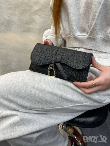 портмонета в кутия christian dior , снимка 1