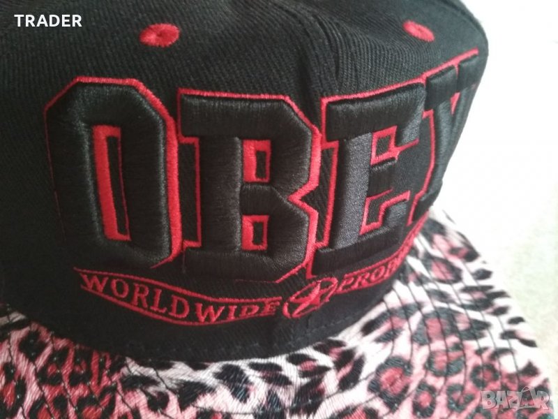 Унисекс бейзболна шапка Snapback с права козирка на OBEY в черно, снимка 1