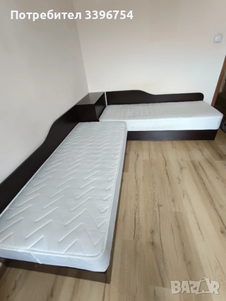 Ъглови легла с ракла и матраци, снимка 1