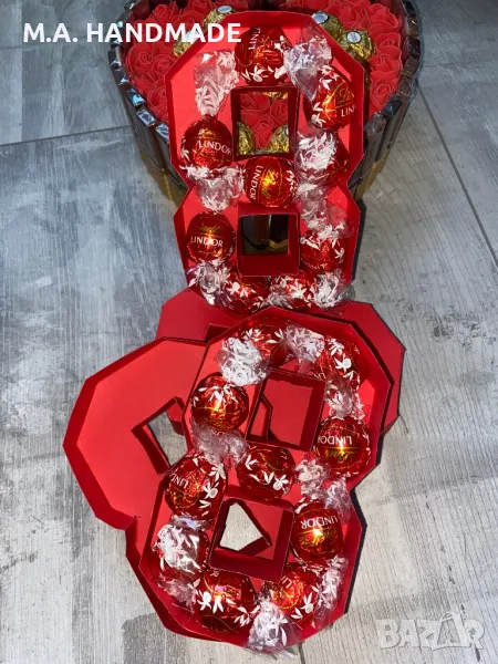 Кутия за 8-ми март , с шоколадово изкушение - Линдор, снимка 1