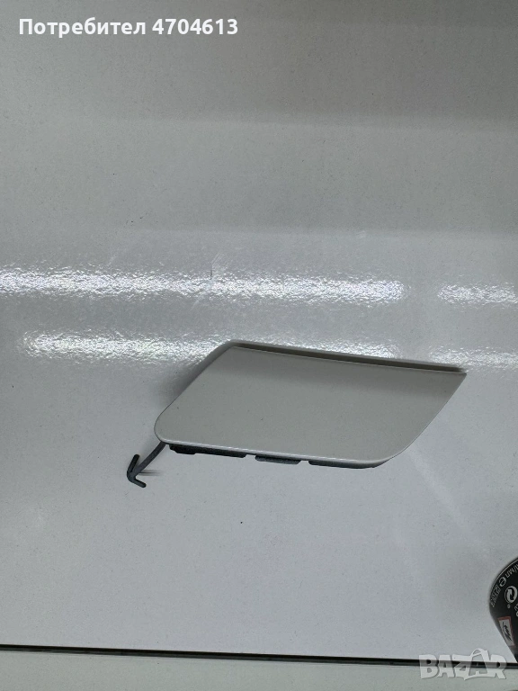 Капачка на куката за теглене на предна броня на Тойота Toyota Corolla само за 50Eur. 52128-02500, снимка 1