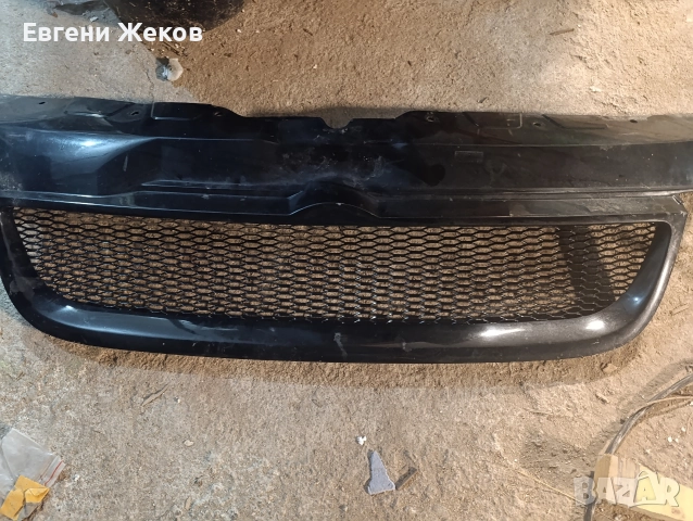 Тунинг решетка за Фолцваген Т5, снимка 2 - Части - 52634187