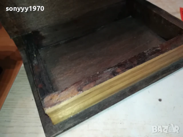 РЕТРО КУТИЯ ОТ СОЦА С ВИЗИЯ НА КНИГА 0208252027LCHERY, снимка 15 - Антикварни и старинни предмети - 51230359