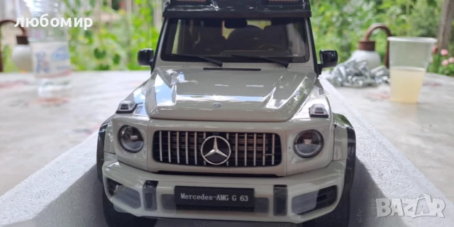 Mercedes Benz 1/18, снимка 2 - Колекции - 51391690