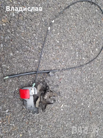 Преден Капак с механизъма и жилото Volvo v40 , снимка 4 - Части - 48055241