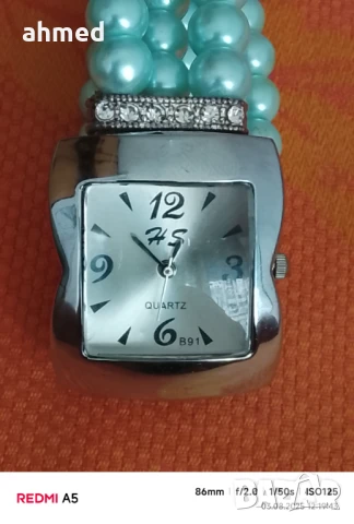 Красив часовник сес стъклени перли, снимка 2 - Дамски - 51244007