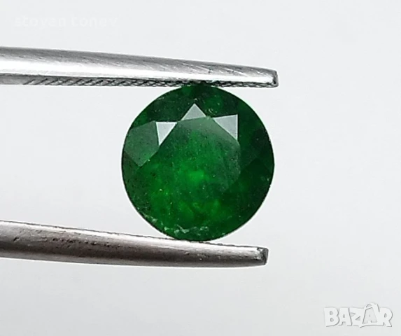 Цаворит в наситено зелен цвят и рядко срещана форма 1.53кт.! Нов, снимка 5 - Други - 50350615