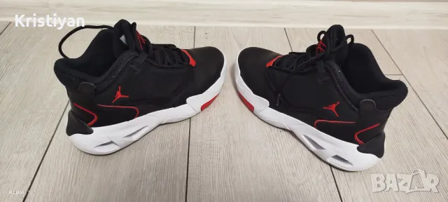 Маратонки Nike JORDAN MAX AURA 4