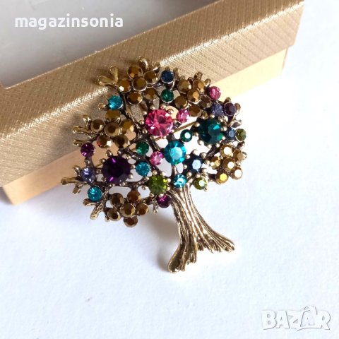 Дървото на живота-красива брошка с разноцветни кристали в подаръчна кутийка, снимка 3 - Други - 43938040