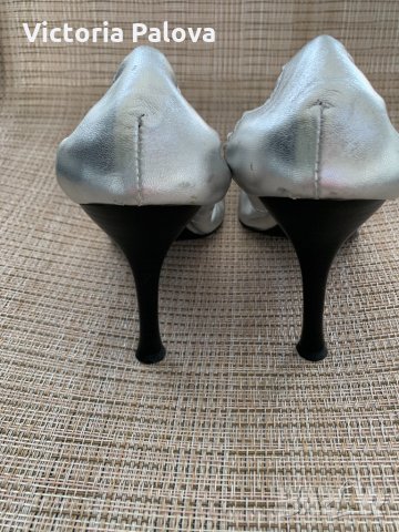 Уникални скъпи сребристи обувки CAFENOIR Италия, снимка 11 - Дамски обувки на ток - 33198245