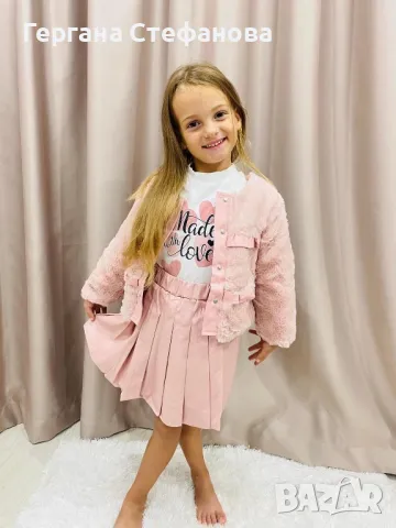 Сет 3 части Кожена пола,блуза и меко пухено палтенце🥰 Размери-3/4г.4/5г.5/6г.6/7г.7/8г. Цена -68лв