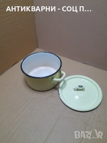 Соц Стара Малка Емайлирана Тенджерка Тенджера., снимка 8 - Антикварни и старинни предмети - 49214618