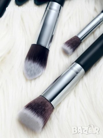 Комплект от 10 броя Кабуки Четки за Грим, снимка 2 - Декоративна козметика - 39340311