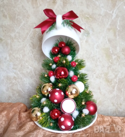 Коледна "летяща чаша"