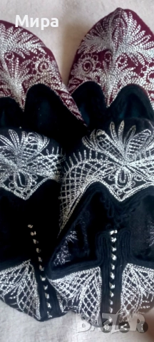 Родопски терлици със сърма