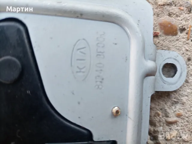 Централно заключване ( Електромотор за заключване) на вратата на багажника за Киа Соренто , снимка 2 - Части - 47776279