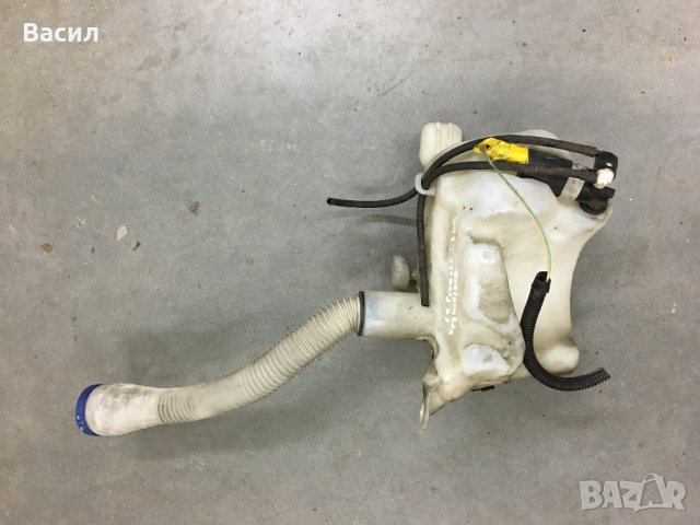 Казанче течност за чистачки Citroen C4 Picasso 1.6 HDI 1.6hdi 1.6 ХДИ 1.6хди Ситроен Ц4 Пикасо, снимка 1