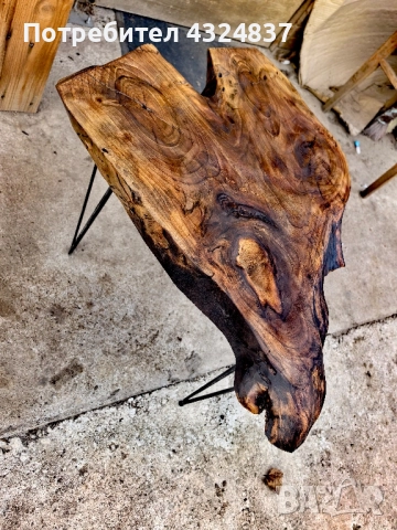 помощна масичка от орех , снимка 3 - Маси - 52552417