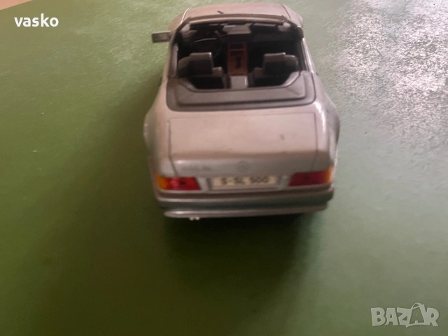 Мерцедес 1:18 Тайланд, снимка 8 - Колекции - 53413971