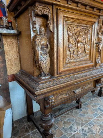 Антикварен дъбов масивен бюфет в стил Неоренесанс, снимка 14 - Бюфети - 49508967