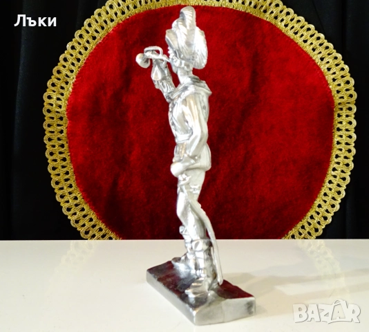 Калаена статуетка Ловец по Le Sonneur d’Olifant на Antonin Marie Moine. , снимка 4 - Статуетки - 52495753