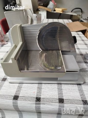 Немска слайс машина GRAEF - 130 W, снимка 10 - Кухненски роботи - 52562689