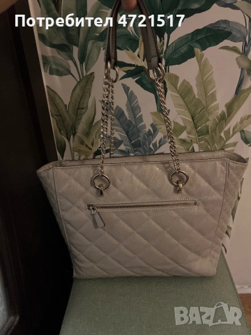 Дамска чанта   GUESS, снимка 3 - Чанти - 53310943