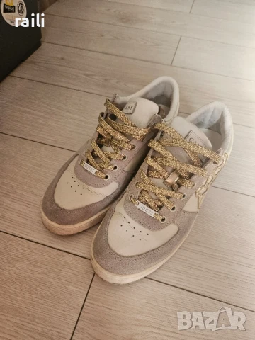 Обувки естествена кожа Guess