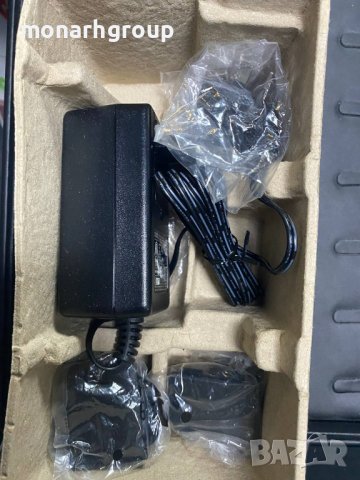 Докинг станция XtremeMac InCharge Home X3, снимка 4 - Оригинални зарядни - 43138022