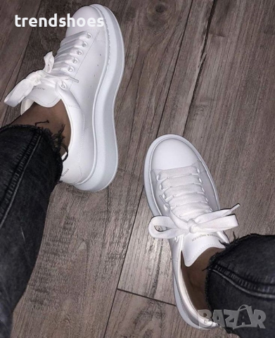 Налични Alexander McQueen дамски обувки, снимка 6 - Маратонки - 43819082