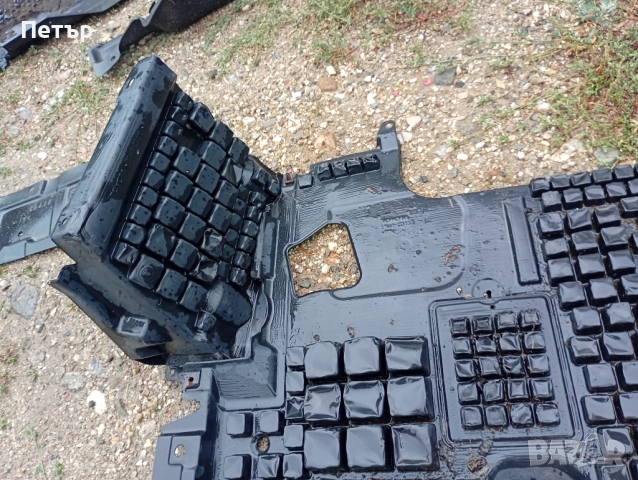 Кора под двигателя тойота ярис 2006-2011г 51441-00130, снимка 2 - Части - 51958768