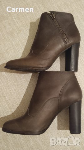 UGG ОРИГИНАЛ - Дамски боти, снимка 11 - Дамски боти - 32669518