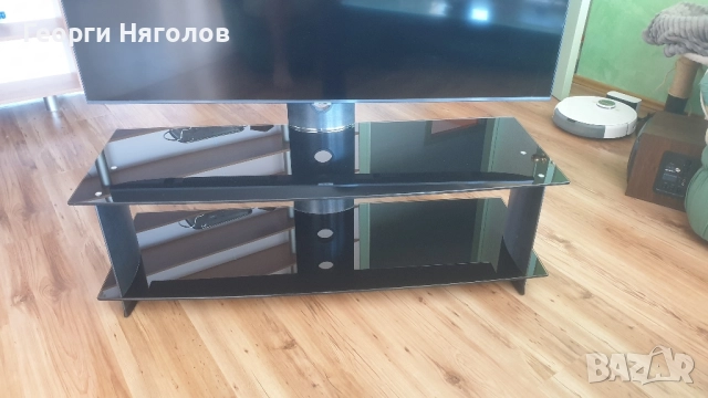 Стъклена маса за телевизор, снимка 2 - Маси - 51625253