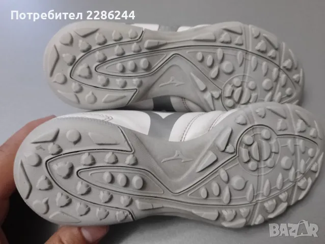 Футболни обувки за дете (стоножки) номер 34 и 1/2 половина., снимка 11 - Футбол - 50282629