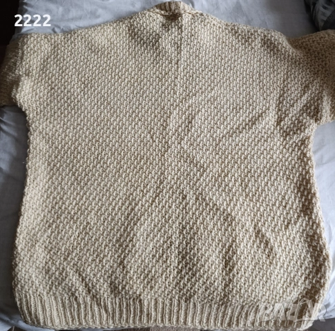 Продавам ръчно плетена вълнена блуза, снимка 4 - Блузи с дълъг ръкав и пуловери - 53272416