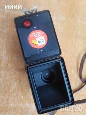Фотоапарат камера KODAK BROWNIE , снимка 4 - Фотоапарати - 53489606