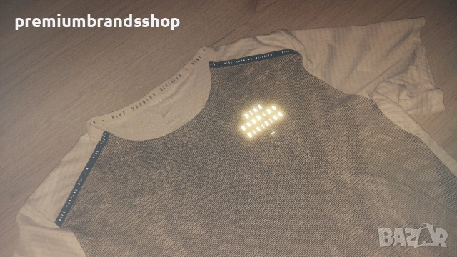 Nike running division тениска M, снимка 3 - Тениски - 52133776