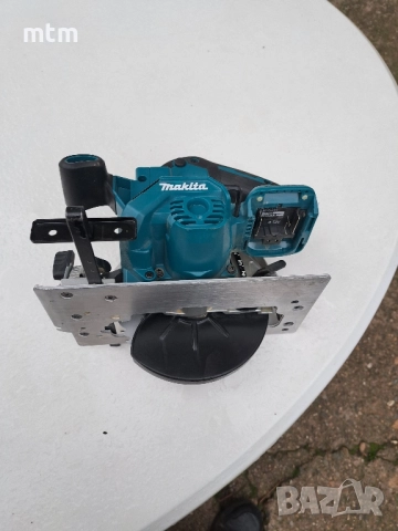 циркуляр макита dhs 660, снимка 3 - Циркуляри - 52556601