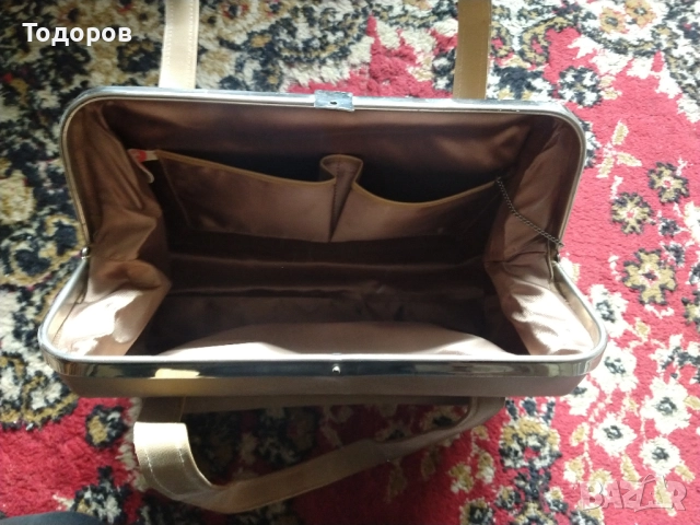 Ретро кожена дамска чантата, снимка 4 - Чанти - 52532317