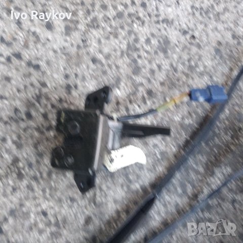 Ключалка ,багажник и пищялки Toyota Yaris 2007g, снимка 3 - Части - 44048605