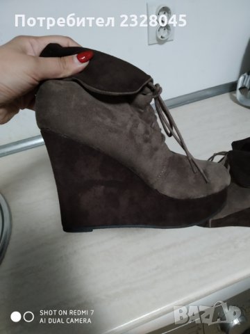 Боти, снимка 2 - Дамски боти - 26953377