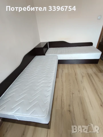 Ъглови легла с ракла и матраци, снимка 1